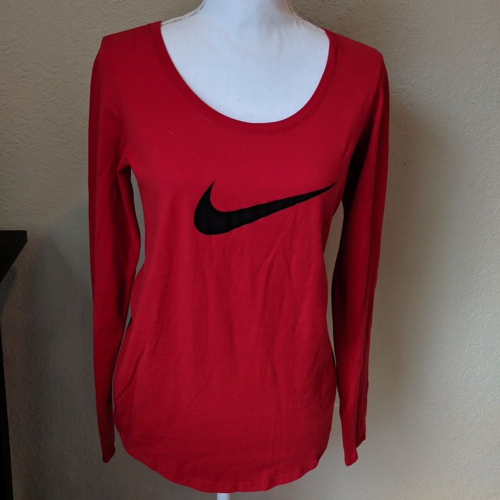 Long sleeve Nike t shirt